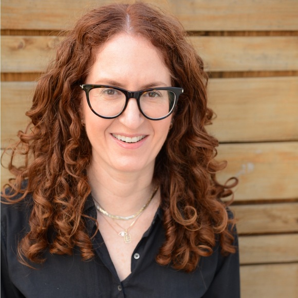 Meet the Posher Other - Meet your Posher, Elana